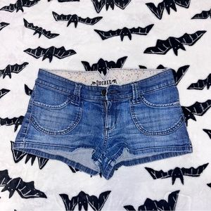 Decree low rise jean shorts